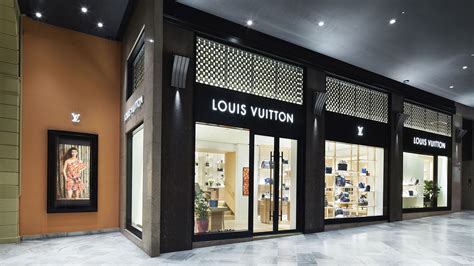 youtube louis vuitton bologna